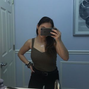 Meet your Posher, Holly